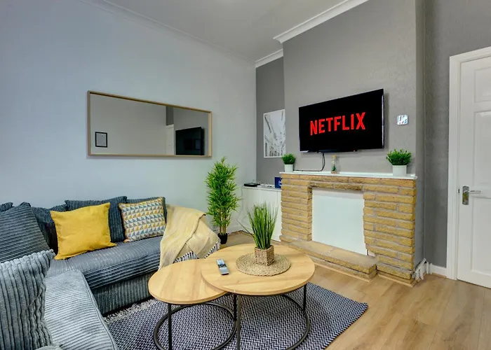 Modern 2Br Gem I Free Parking I Sleeps 5
