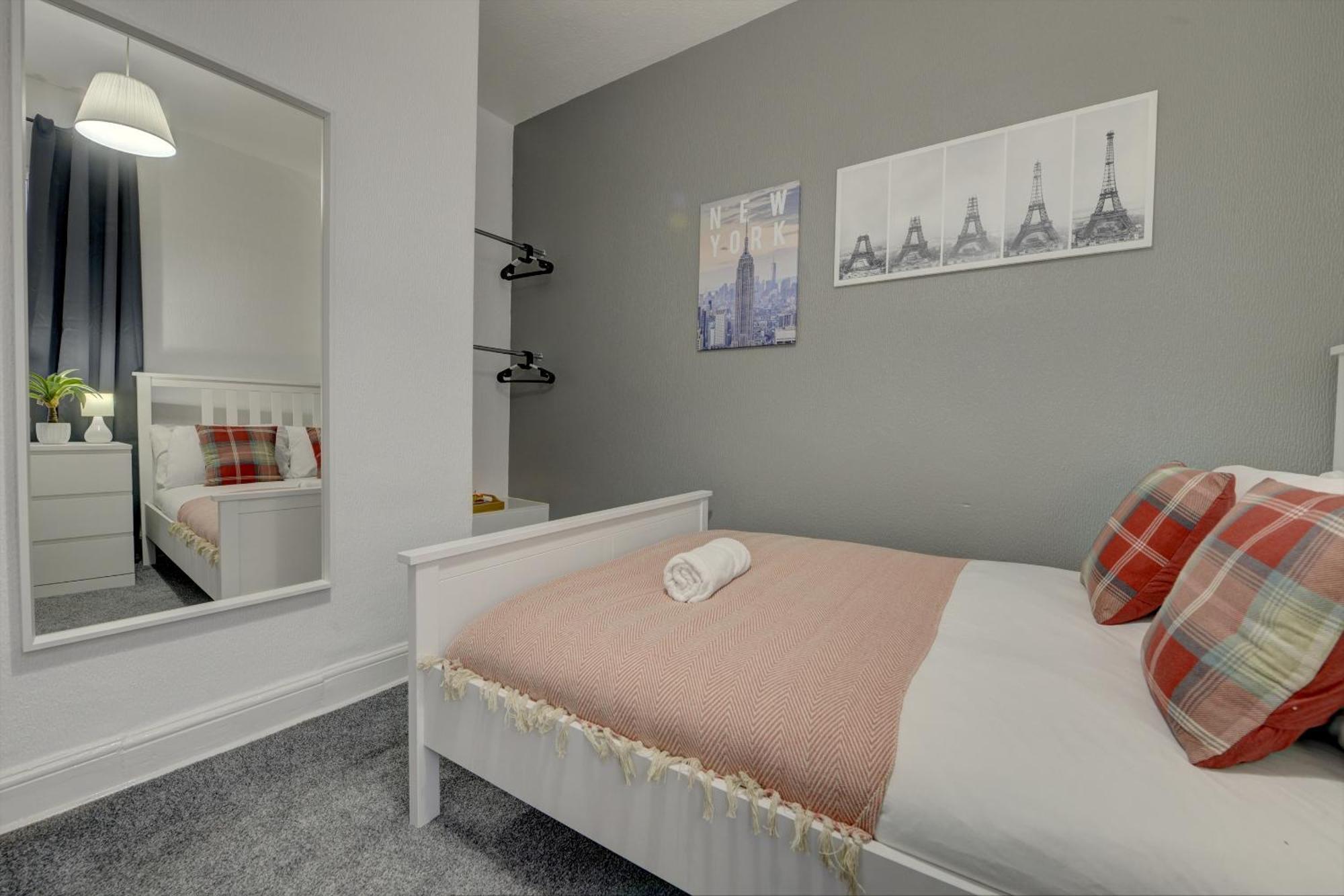 Modern 2br Gem I Free Parking I Sleeps 5 Holiday home